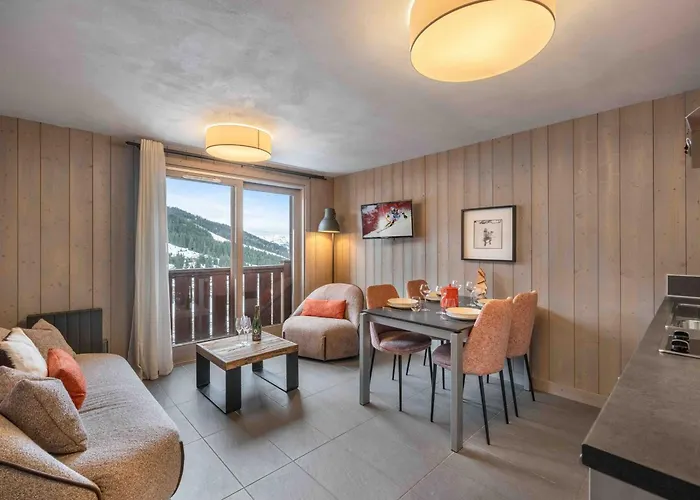 Appartement Raffine A Courchevel Moriond, 4 Etoiles, Pres Des Remontees Mecaniques - Fr-1-563-99